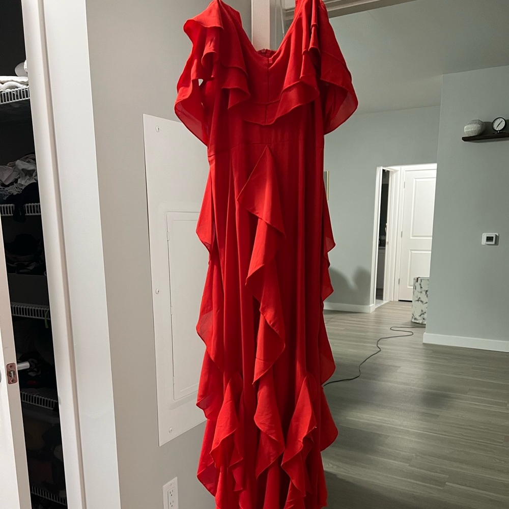 Red Pretty Little Thing Dress / size 4